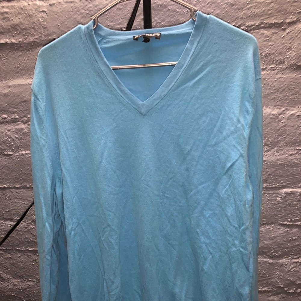 V neck sweater